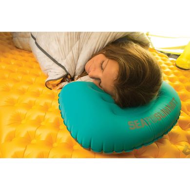 Картинка Подушка надувная Sea To Summit Aeros Ultralight Pillow Aqua 12х36х26 см (STS APILULRAQ) STS APILULRAQ - Подушки туристические Sea to Summit