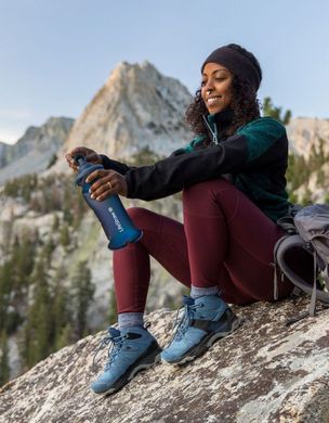 Картинка Пляшка-фільтр для води LifeStraw Peak Squeeze, 1 л, Mountain Blue (LSW LSPSF1MBWW) LSW LSPSF1MBWW - Фильтры для воды LifeStraw