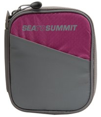 Зображення Гаманець Sea To Summit Travel Wallet RFID Berry/Grey, 10 х 10 х 2.5 см (STS ATLTWRFIDSBE) STS ATLTWRFIDSBE - Гаманці Sea to Summit