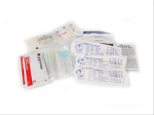 Зображення Аптечка туристична Lifesystems Mini Sterile First Aid Kit 13 эл-в (1015) 1015 - Аптечки туристчині Lifesystems